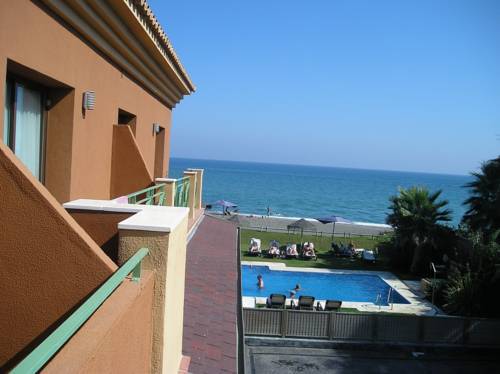Axarquia Beach Hotel Almayate Extérieur photo