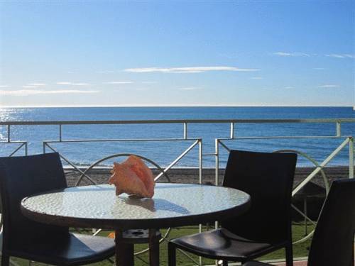Axarquia Beach Hotel Almayate Extérieur photo
